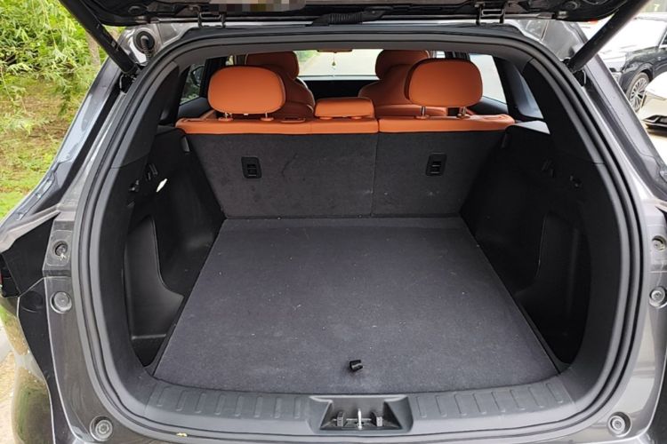 Used CHANGAN CS75 PLUS 2025 4th Generation 1.5T New Blue Whale Smart Luxury Edition Trunk