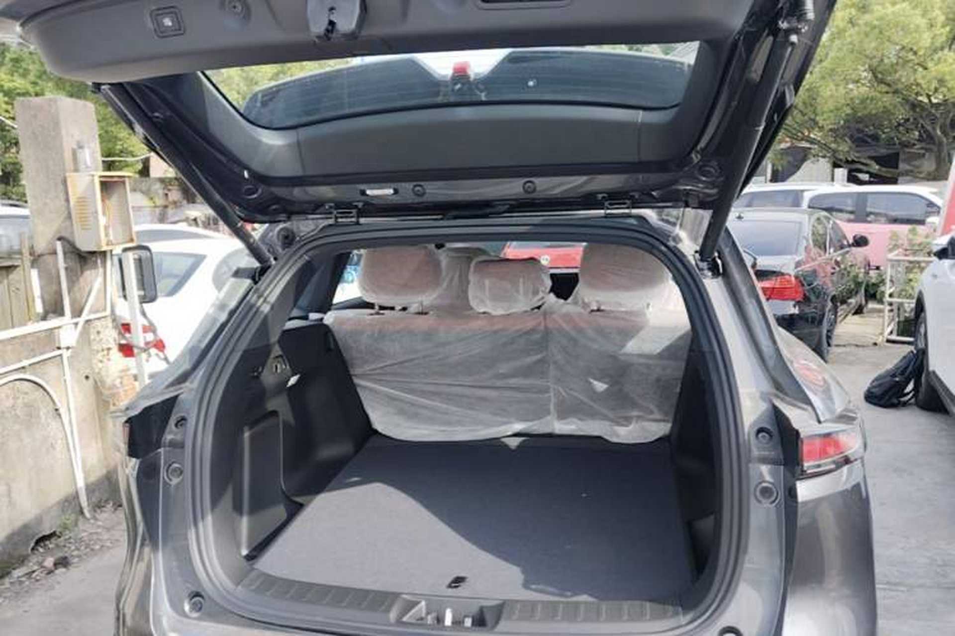 Used CHANGAN CS75 PLUS 2025 Model, 4th Generation 1.5T New Blue Whale Smart Excellence Version Trunk