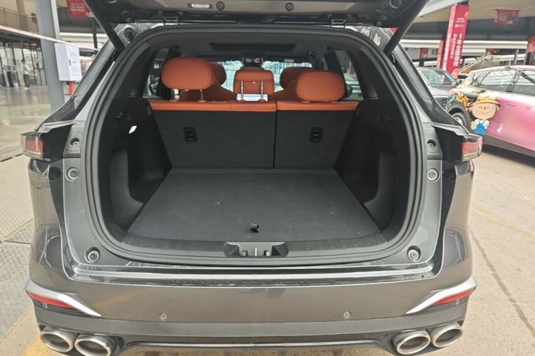 Used CHANGAN CS75 PLUS 2025 4th Generation UItra 2.0T New Blue Whale Engine – Wind Style Trunk