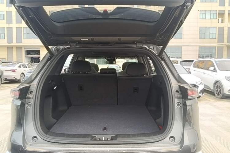 Used CHANGAN CS75 PLUS 2025 4th Generation UItra 2.0T New Blue Whale Smart Intelligent Powertrain Version Trunk