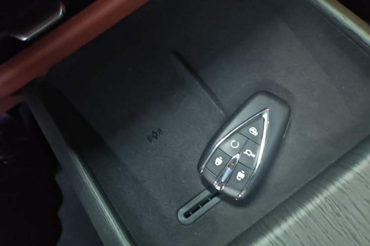 Used CHANGAN CS75 PLUS 2025 4th Generation 1.5T New Blue Whale Smart Flagship Version Vehicle Key