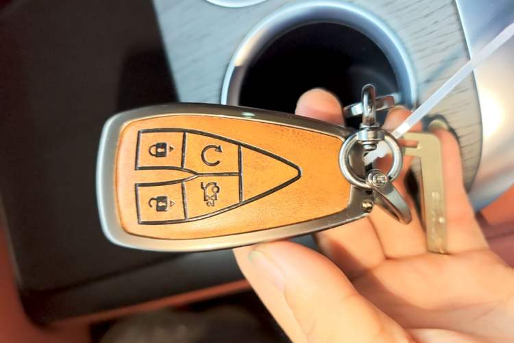 Used CHANGAN CS75 PLUS 2025 Model, 4th Generation 1.5T New Blue Whale Smart Excellence Version Vehicle Key
