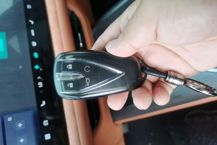 Used CHANGAN CS75 PLUS 2025 4th Generation 1.5T New Blue Whale Smart Luxury Edition Vehicle Key
