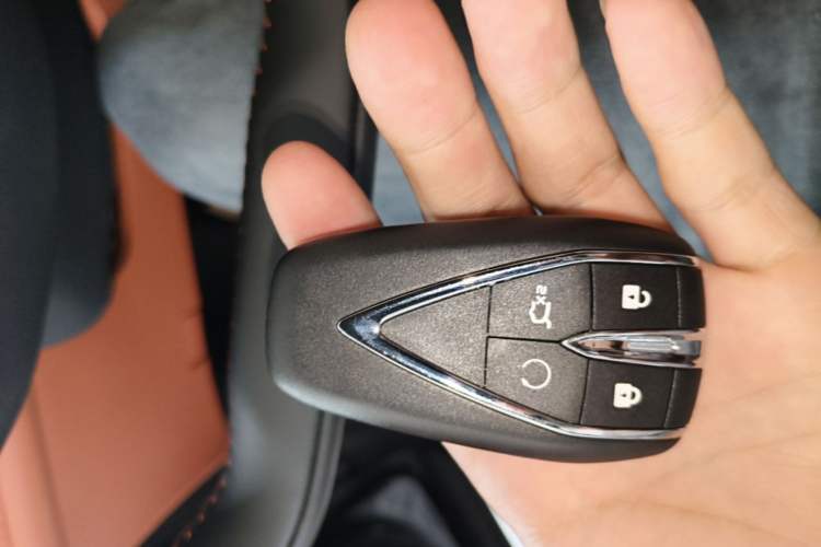 Used CHANGAN CS75 PLUS 2025 4th Generation 1.5T New Blue Whale Smart Luxury Edition Vehicle Key