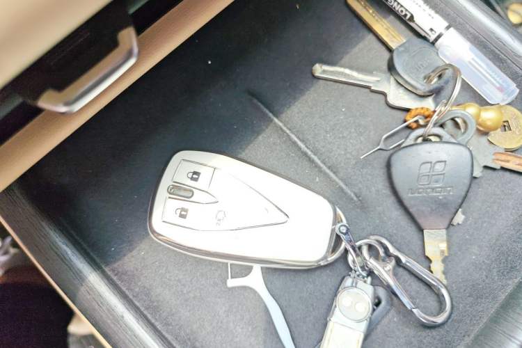 Used CHANGAN CS75 PLUS 2025 4th Generation 1.5T New Blue Whale Smart Flagship Version Vehicle Key