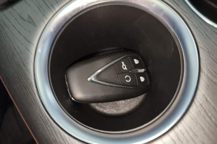Used CHANGAN CS75 PLUS 2025 4th Generation 1.5T New Blue Whale Smart Luxury Edition Vehicle Key