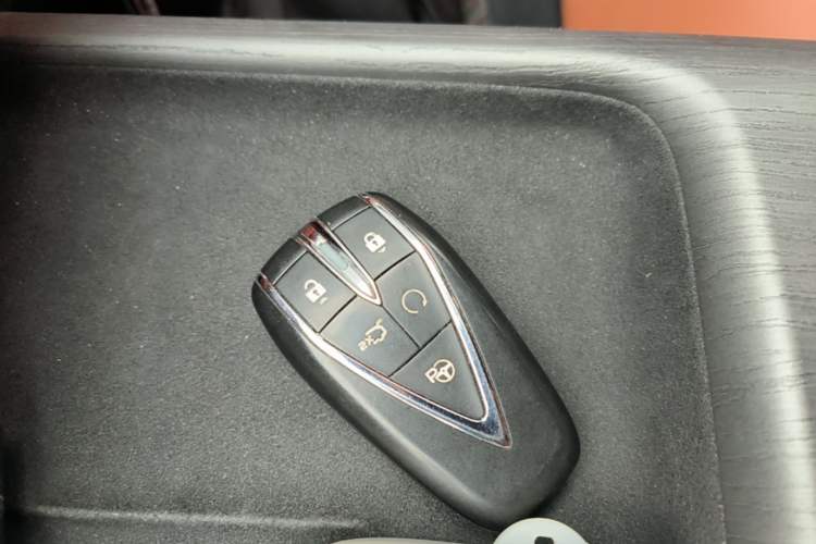 Used CHANGAN CS75 PLUS 2025 4th Generation 1.5T New Blue Whale Smart Flagship Version Vehicle Key
