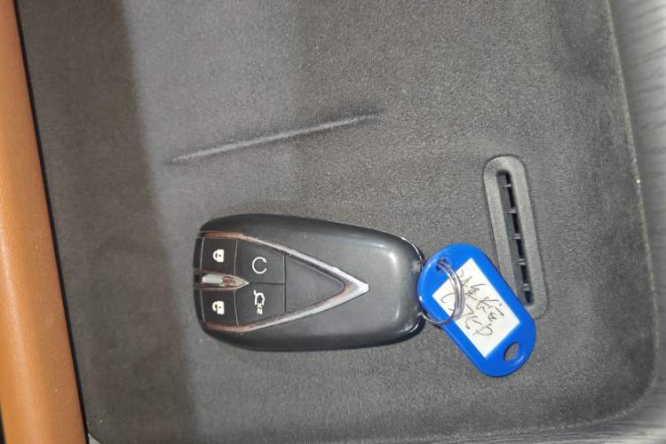 Used CHANGAN CS75 PLUS 2025 4th Generation 1.5T New Blue Whale Smart Luxury Edition Vehicle Key