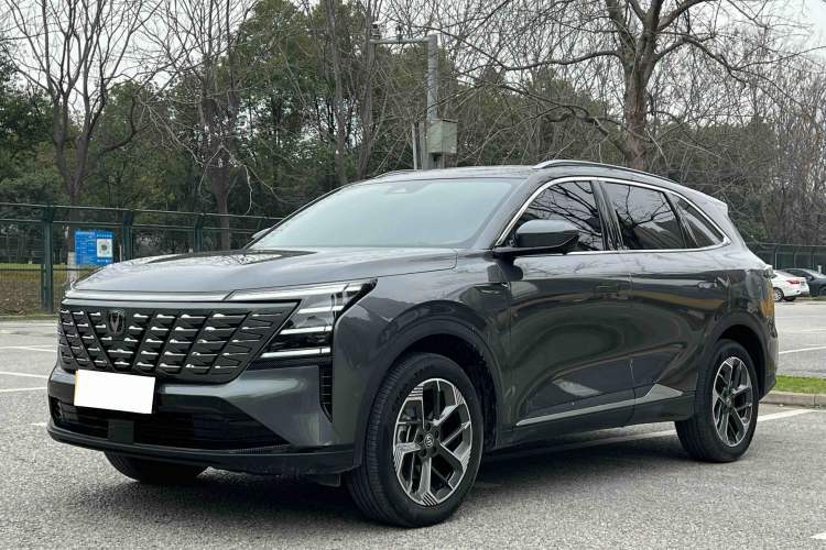 Used CHANGAN CS75 PLUS 2025 4th Generation 1.5T New Blue Whale Smart Whale Enjoyment Edition Guazi used car, China used car export, Used car for sale, Used cars, Cheapest cars for sale