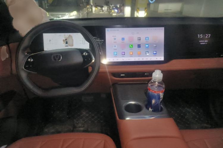 Used CHANGAN CS75 PLUS 2025 4th Generation 1.5T New Blue Whale Smart Luxury Edition Center Console