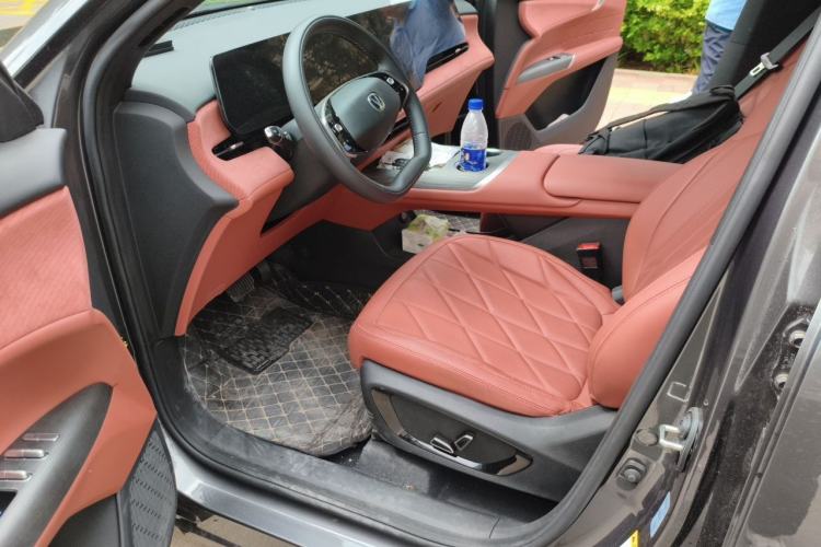 Used CHANGAN CS75 PLUS 2025 4th Generation 1.5T New Blue Whale Smart Luxury Edition Driver Seat