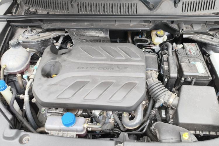 Used CHANGAN CS75 PLUS 2025 4th Generation 1.5T New Blue Whale Smart Luxury Edition Engine Bay