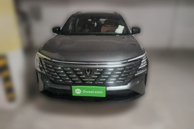 Used CHANGAN CS75 PLUS 2025 4th Generation 1.5T New Blue Whale Smart Luxury Edition Front
