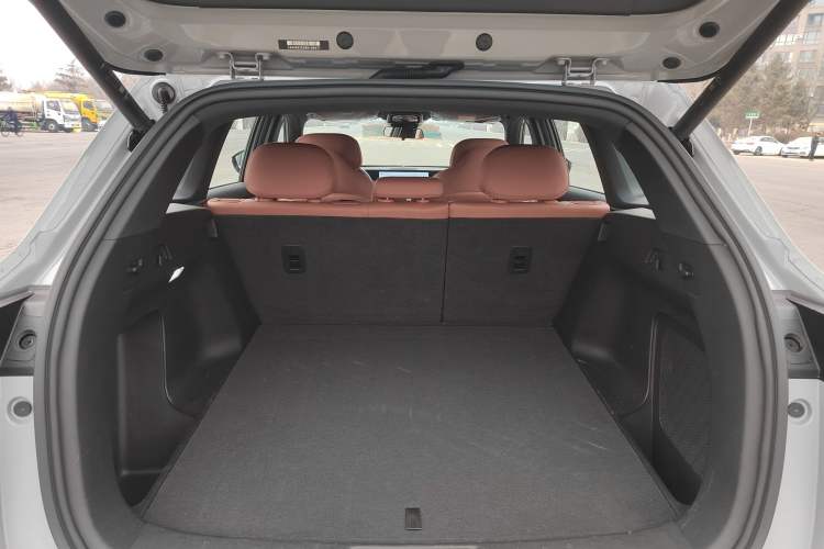 Used CHANGAN CS75 PLUS 2025 4th Generation 1.5T New Blue Whale Smart Flagship Version Interior 10