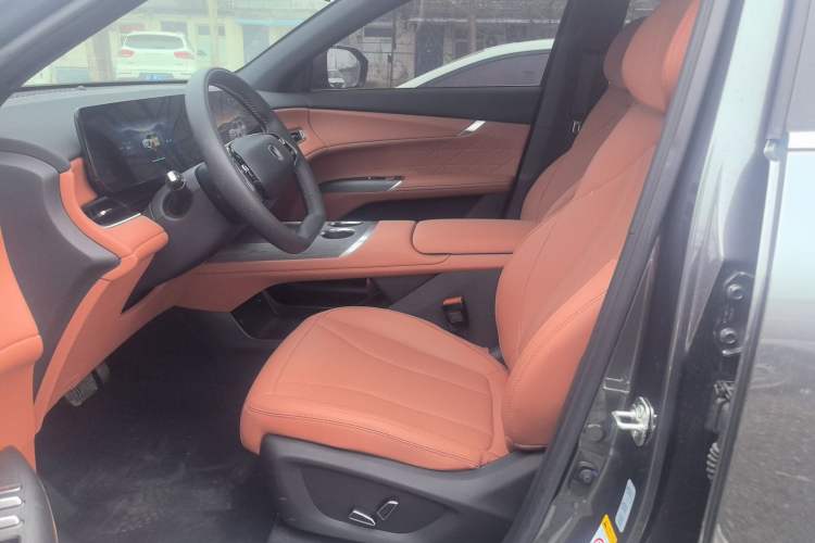Used CHANGAN CS75 PLUS 2025 4th Generation 1.5T New Blue Whale Smart Whale Enjoyment Edition Left Front Seat