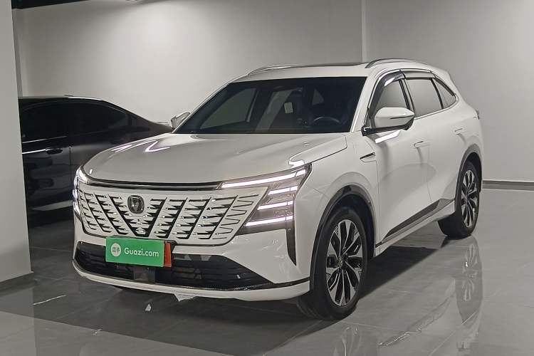 CHANGAN CS75 PLUS 2025 4th Generation UItra 2.0T New Blue Whale – Smart & Powerful Version