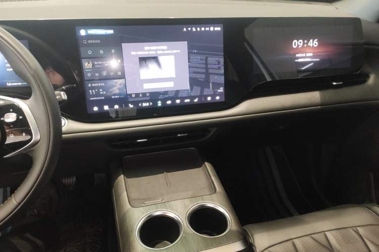 Used CHANGAN CS75 PLUS 2025 4th Generation 1.5T New Blue Whale Smart Luxury Edition Audio And AC Panel