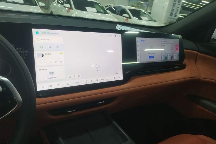 Used CHANGAN CS75 PLUS 2025 4th Generation UItra 2.0T New Blue Whale – Smart & Powerful Version Audio And AC Panel
