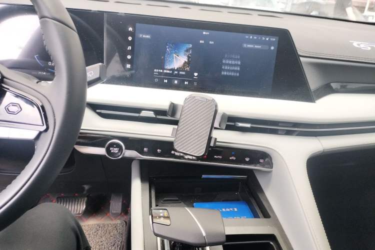 Used CHANGAN CS75 PLUS 2025 Model, 3rd Generation Champion Edition 1.5T Jinghang Version Audio And AC Panel