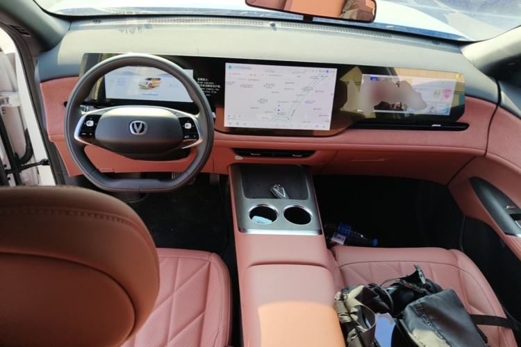 Used CHANGAN CS75 PLUS 2025 4th Generation 1.5T New Blue Whale Smart Luxury Edition Center Console