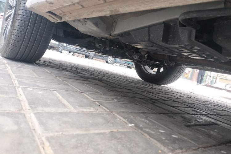 Used CHANGAN CS75 PLUS 2025 Model, 3rd Generation Champion Edition 1.5T Jinghang Version Chassis Front Left