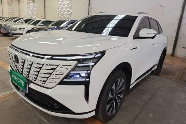 Used CHANGAN CS75 PLUS 2025 4th Generation UItra 2.0T New Blue Whale Engine – Cloud Edition