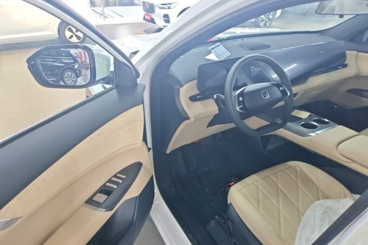 Used CHANGAN CS75 PLUS 2025 4th Generation 1.5T New Blue Whale Smart Flagship Version Driver Seat