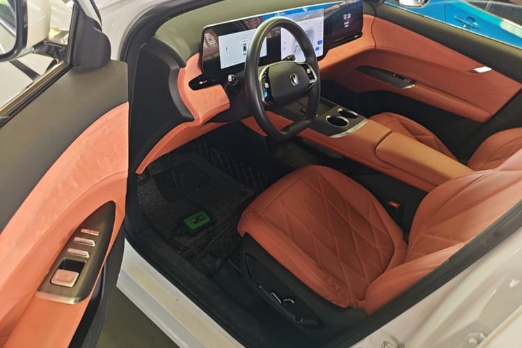 Used CHANGAN CS75 PLUS 2025 4th Generation 1.5T New Blue Whale Smart Luxury Edition Driver Seat