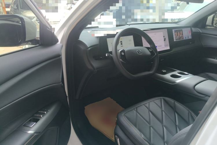 Used CHANGAN CS75 PLUS 2025 4th Generation 1.5T New Blue Whale Smart Luxury Edition Driver Seat