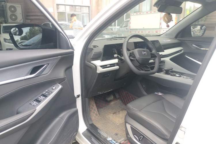 Used CHANGAN CS75 PLUS 2025 Model, 3rd Generation Champion Edition 1.5T Jinghang Version Driver Seat