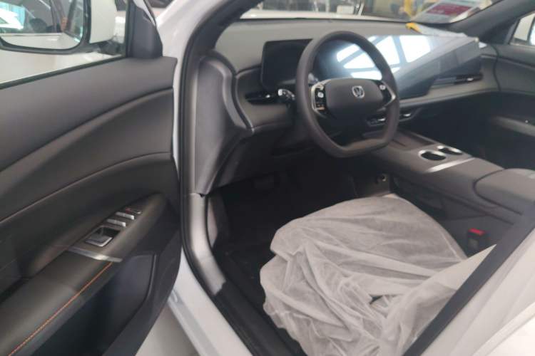 Used CHANGAN CS75 PLUS 2025 Model, 4th Generation 1.5T New Blue Whale Smart Excellence Version Driver Seat