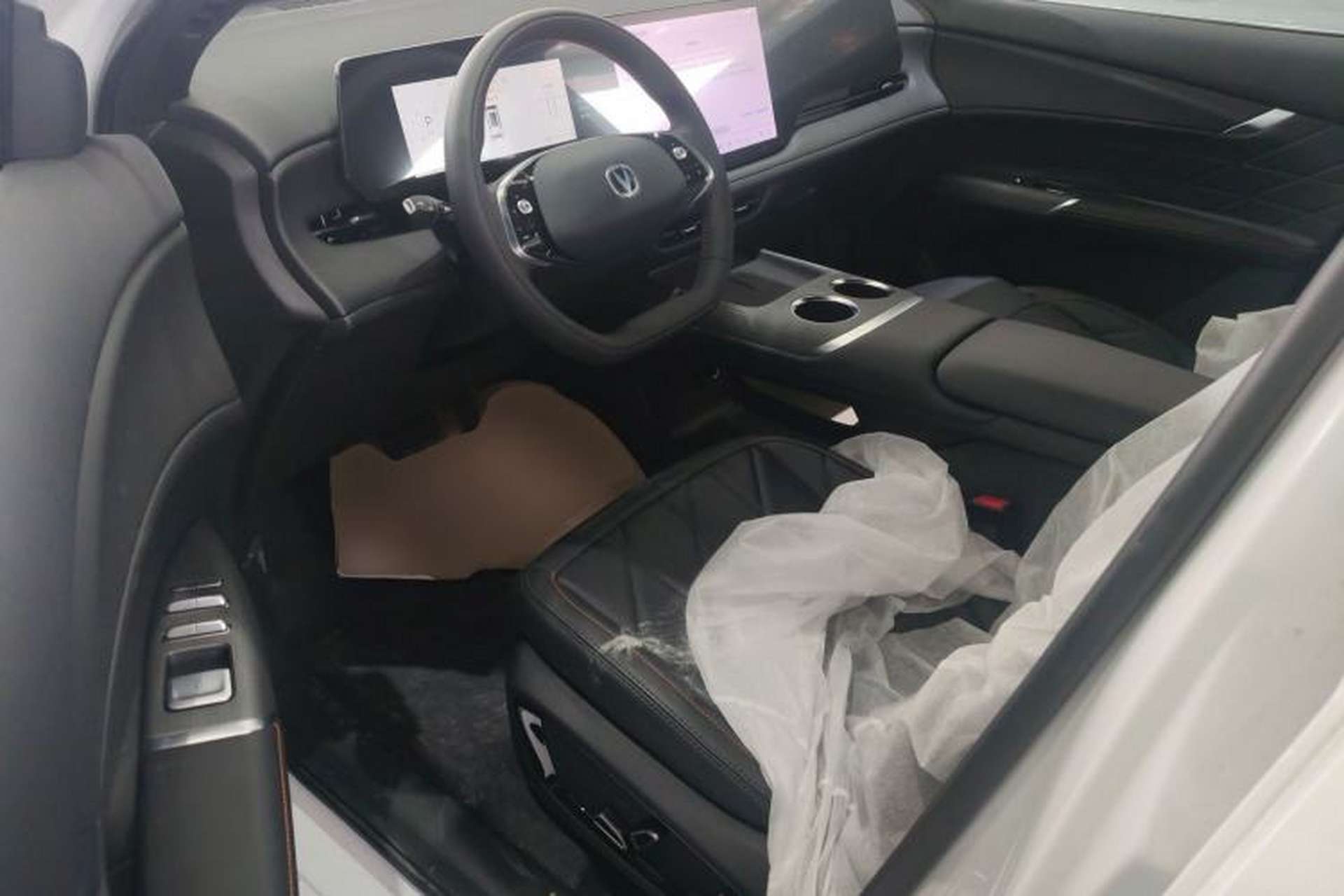 Used CHANGAN CS75 PLUS 2025 4th Generation 1.5T New Blue Whale Smart Luxury Edition Driver Seat