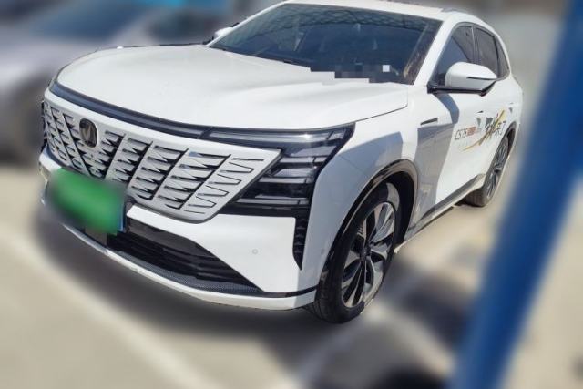 Used CHANGAN CS75 PLUS 2025 4th Generation UItra 2.0T New Blue Whale Engine – Cloud Edition