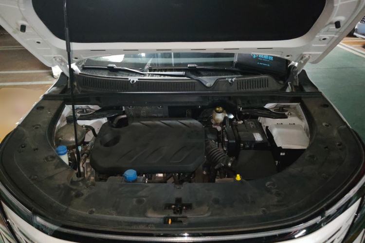 Used CHANGAN CS75 PLUS 2025 4th Generation 1.5T New Blue Whale Smart Luxury Edition Engine Bay