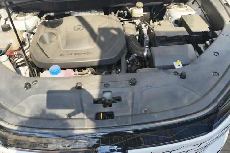 Used CHANGAN CS75 PLUS 2025 Model, 3rd Generation Champion Edition 1.5T Jinghang Version Engine Bay