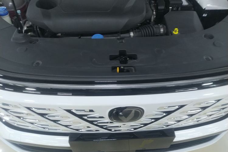 Used CHANGAN CS75 PLUS 2025 4th Generation UItra 2.0T New Blue Whale – Smart & Powerful Version Engine Bay