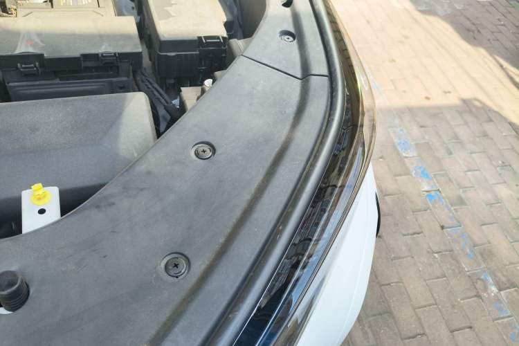 Used CHANGAN CS75 PLUS 2025 Model, 3rd Generation Champion Edition 1.5T Jinghang Version Engine Bay Left