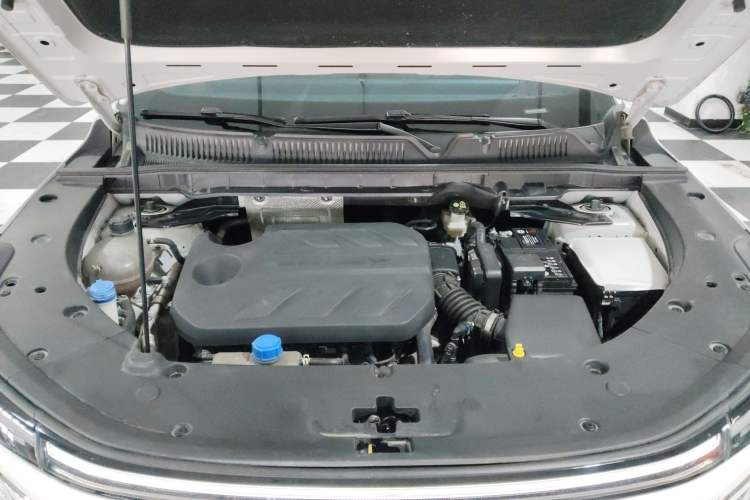 Used CHANGAN CS75 PLUS 2025 4th Generation 1.5T New Blue Whale Smart Luxury Edition Engine Bay