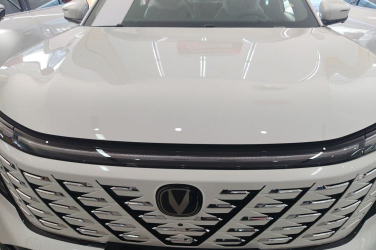 Used CHANGAN CS75 PLUS 2025 Model, 4th Generation 1.5T New Blue Whale Smart Excellence Version Engine Bay