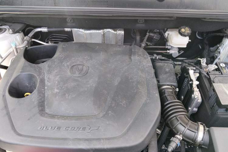 Used CHANGAN CS75 PLUS 2025 Model, 3rd Generation Champion Edition 1.5T Jinghang Version Engine Bay