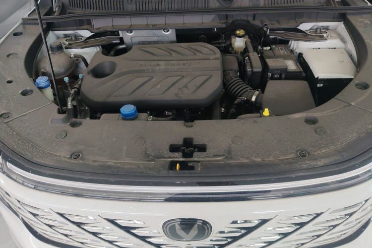 Used CHANGAN CS75 PLUS 2025 4th Generation 1.5T New Blue Whale Smart Luxury Edition Engine Bay
