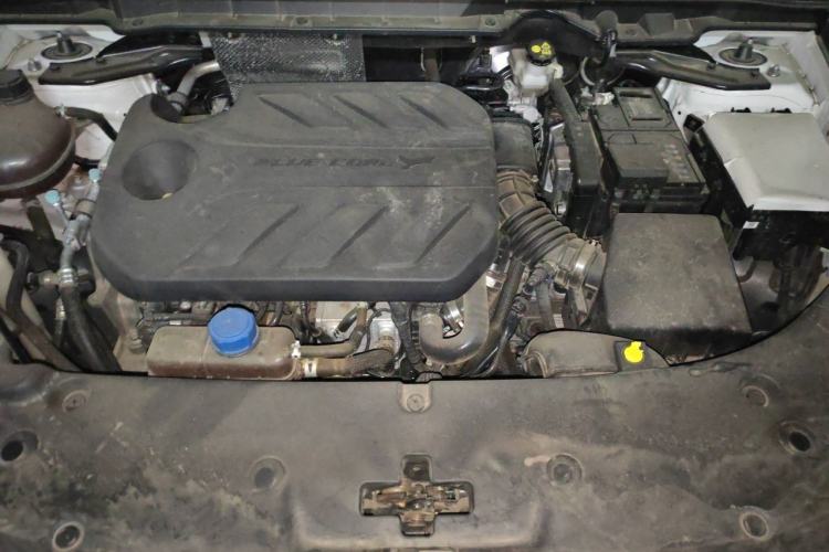 Used CHANGAN CS75 PLUS 2025 4th Generation 1.5T New Blue Whale Smart Flagship Version Engine Bay