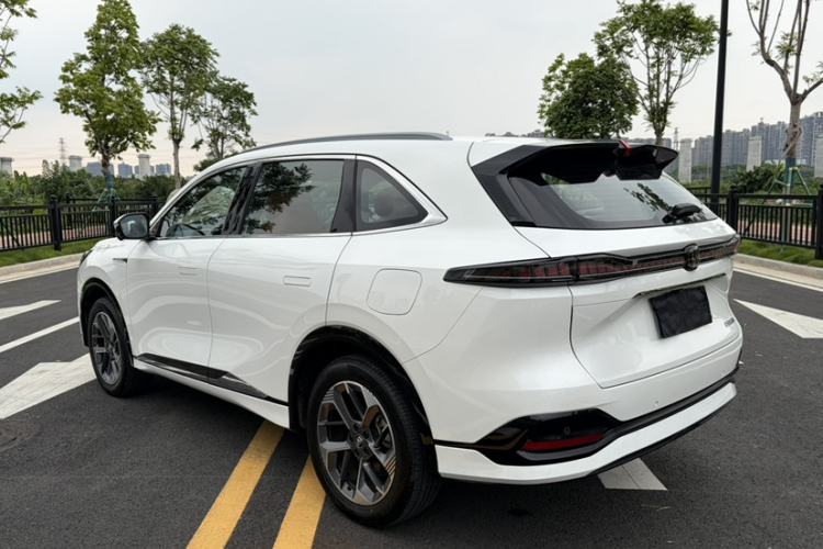 Used CHANGAN CS75 PLUS 2025 4th Generation 1.5T New Blue Whale Smart Luxury Edition Exterior 2