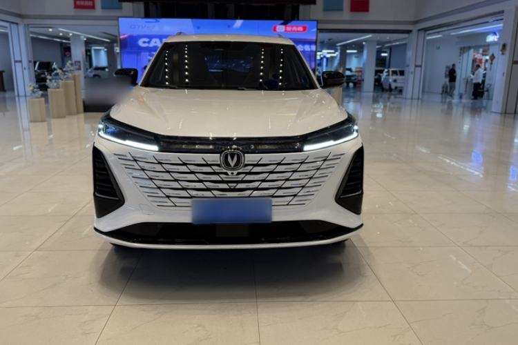 Used CHANGAN CS75 PLUS 2025 Model, 3rd Generation Champion Edition 1.5T Jinghang Version Exterior 2