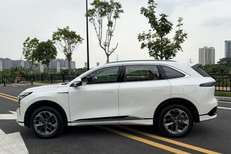 Used CHANGAN CS75 PLUS 2025 4th Generation 1.5T New Blue Whale Smart Luxury Edition Exterior 3