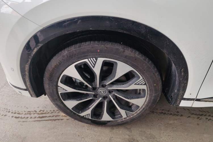 Used CHANGAN CS75 PLUS 2025 4th Generation UItra 2.0T New Blue Whale Smart Intelligent Powertrain Version Exterior 4