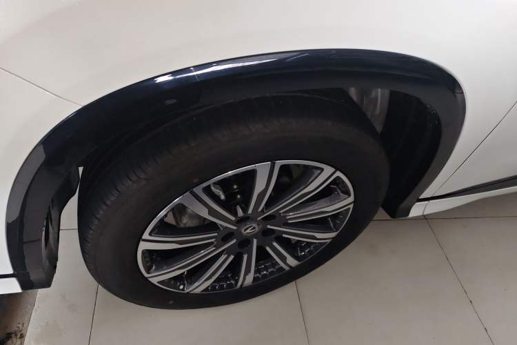 Used CHANGAN CS75 PLUS 2025 Model, 3rd Generation Champion Edition 1.5T Jinghang Version Exterior 4