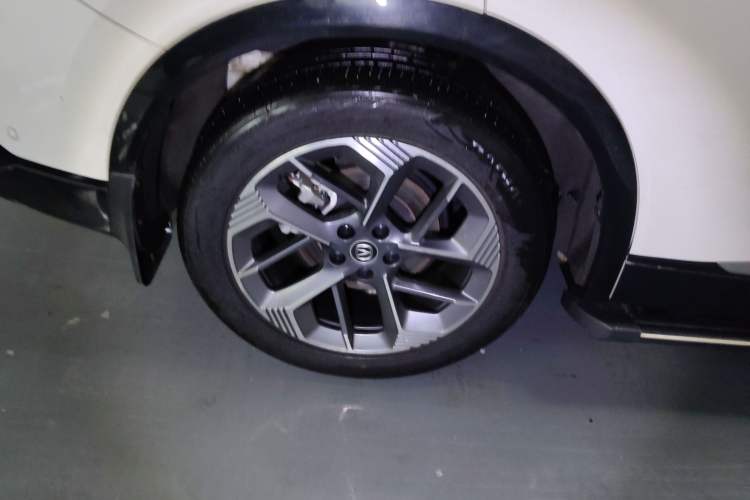 Used CHANGAN CS75 PLUS 2025 4th Generation 1.5T New Blue Whale Smart Flagship Version Exterior 5