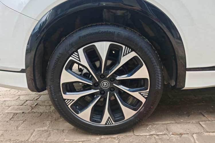 Used CHANGAN CS75 PLUS 2025 4th Generation UItra 2.0T New Blue Whale Smart Intelligent Powertrain Version Exterior 5