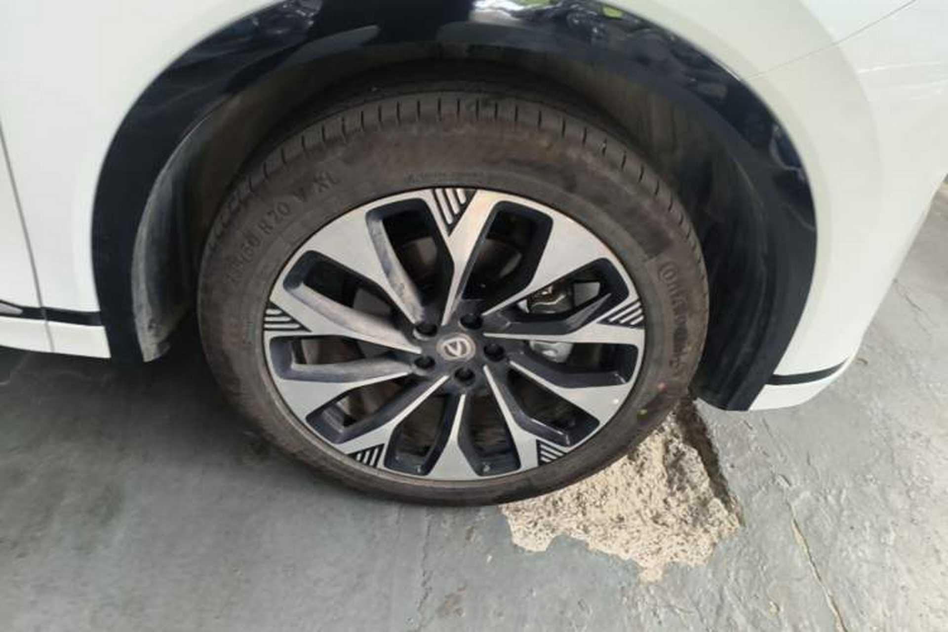 Used CHANGAN CS75 PLUS 2025 4th Generation UItra 2.0T New Blue Whale Engine – Wind Style Exterior 5